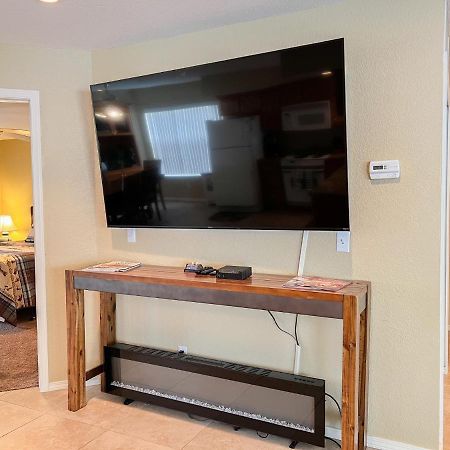 Lake Front 2Br Walk-In With Large Deck - Free Tickets Included - 79-1 Branson Exterior photo