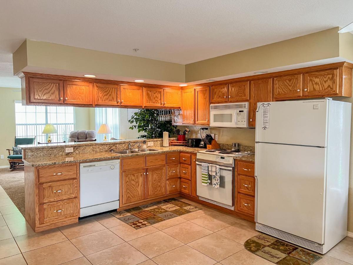 Lake Front 2Br Walk-In With Large Deck - Free Tickets Included - 79-1 Branson Exterior photo