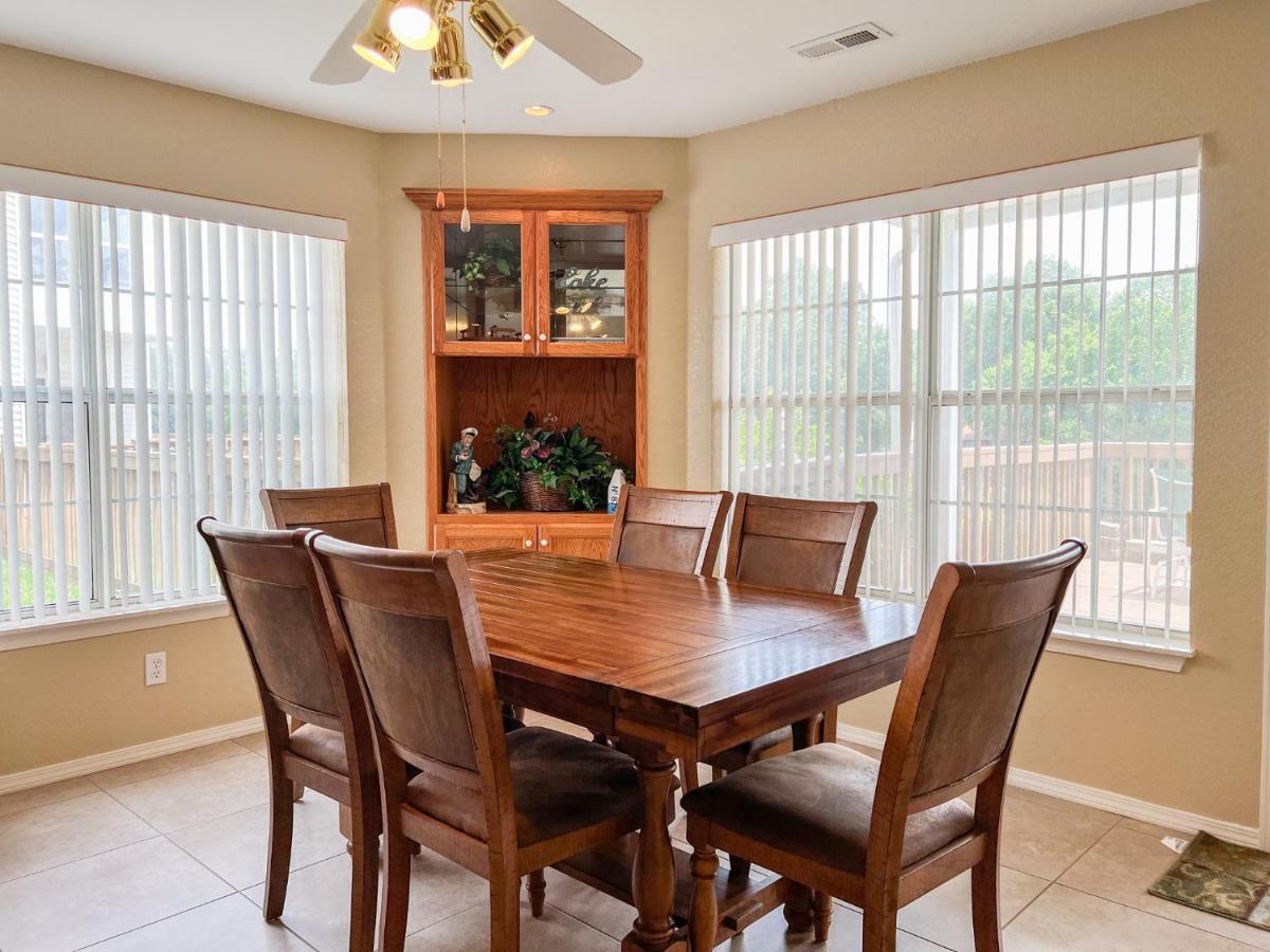 Lake Front 2Br Walk-In With Large Deck - Free Tickets Included - 79-1 Branson Exterior photo