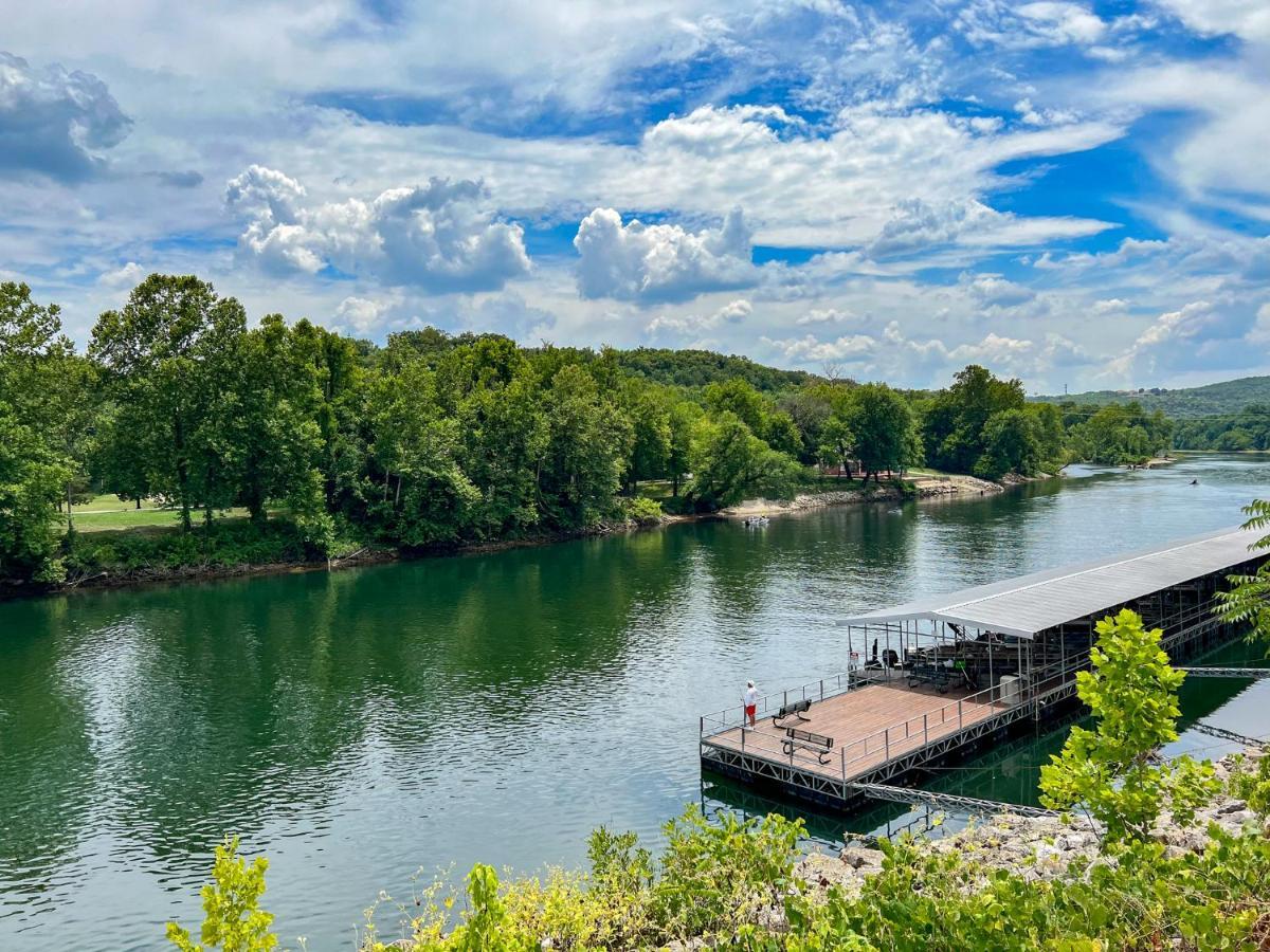 Lake Front 2Br Walk-In With Large Deck - Free Tickets Included - 79-1 Branson Exterior photo