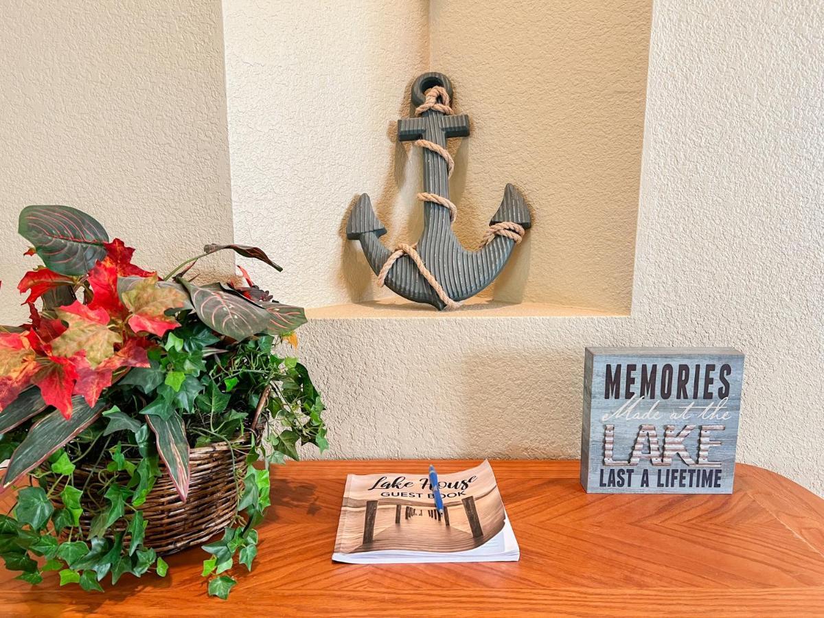 Lake Front 2Br Walk-In With Large Deck - Free Tickets Included - 79-1 Branson Exterior photo